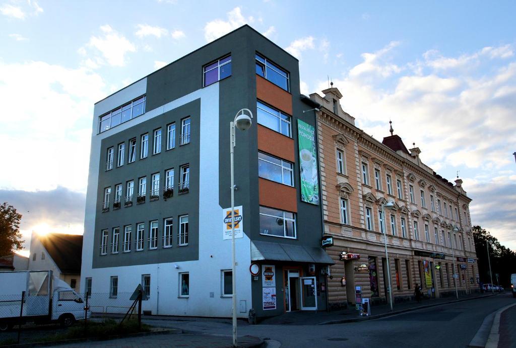 Hotel Slavia ตาบอร์ ภายนอก รูปภาพ